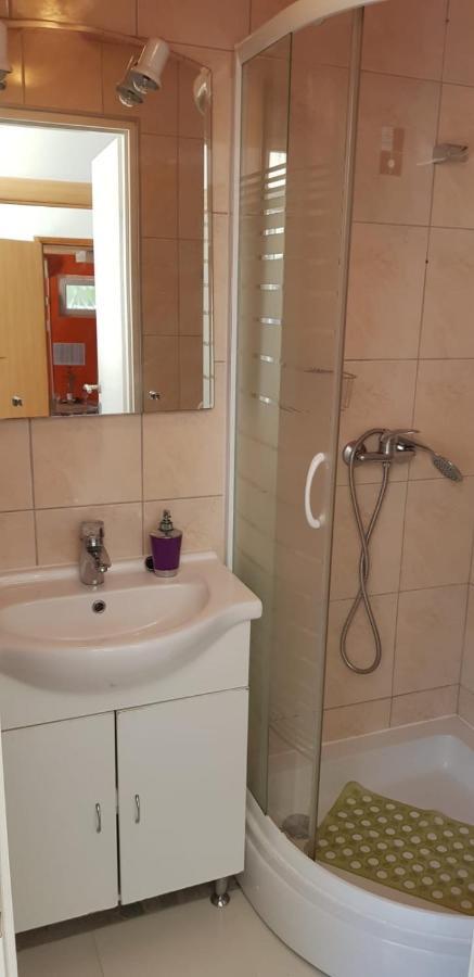 Apartment Danka Омиш Экстерьер фото