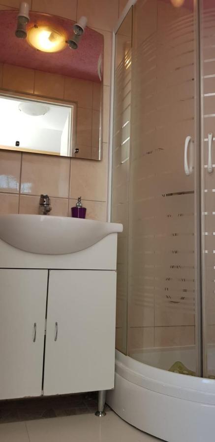 Apartment Danka Омиш Экстерьер фото